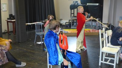 Theater spielen